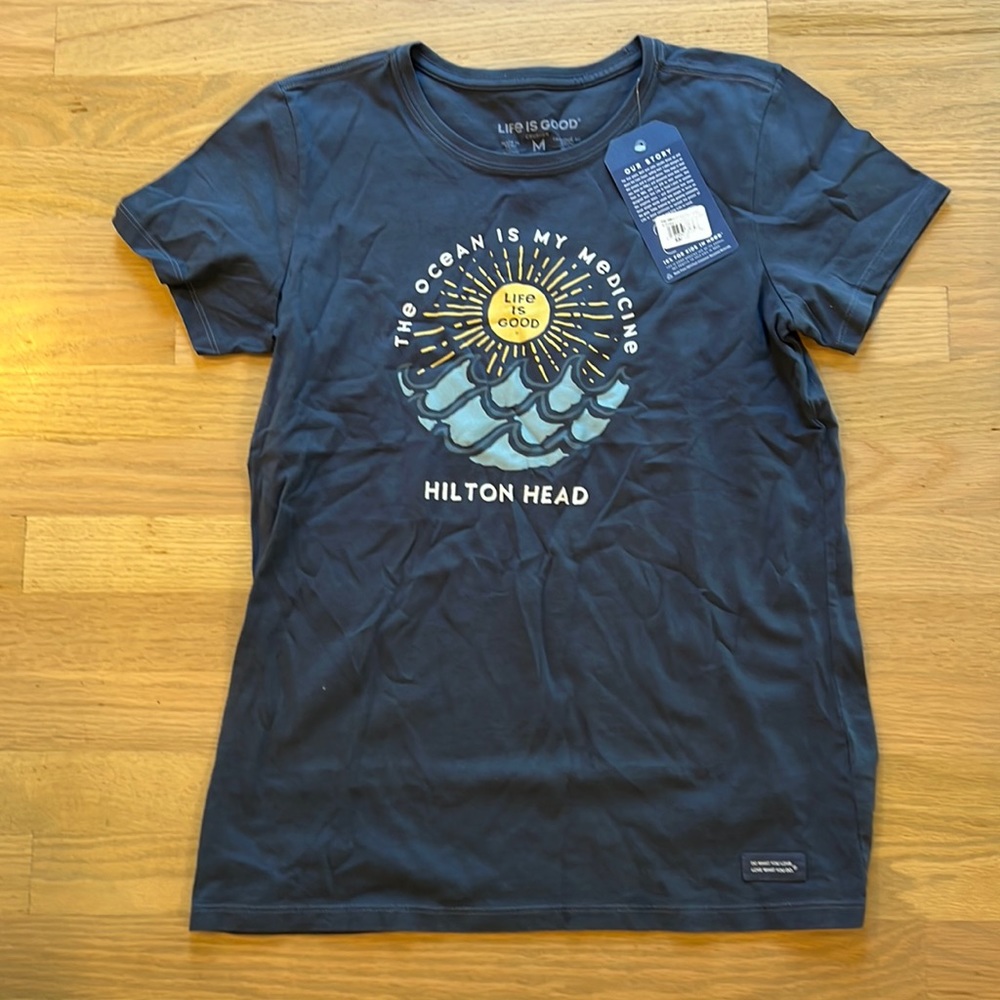 NWT LIFE IS GOOD t-shirt size medium